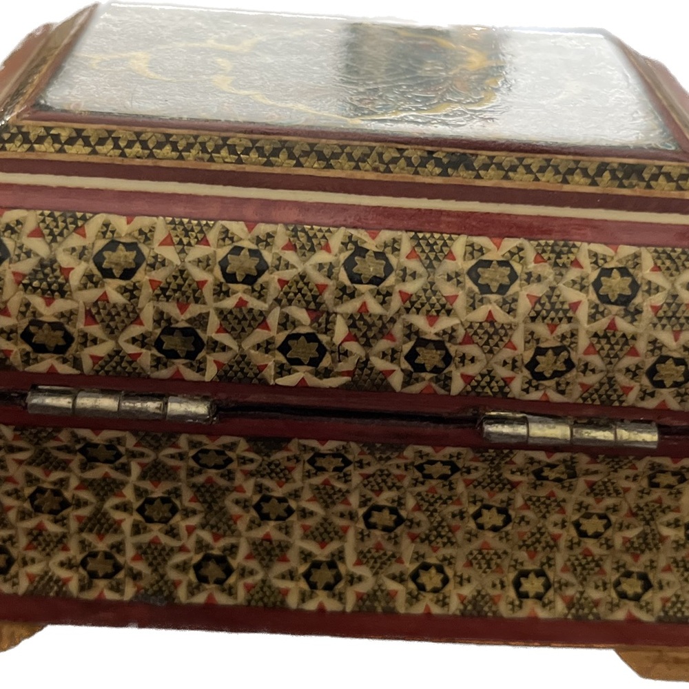 Hand Painted Box - Picture 4 of 5